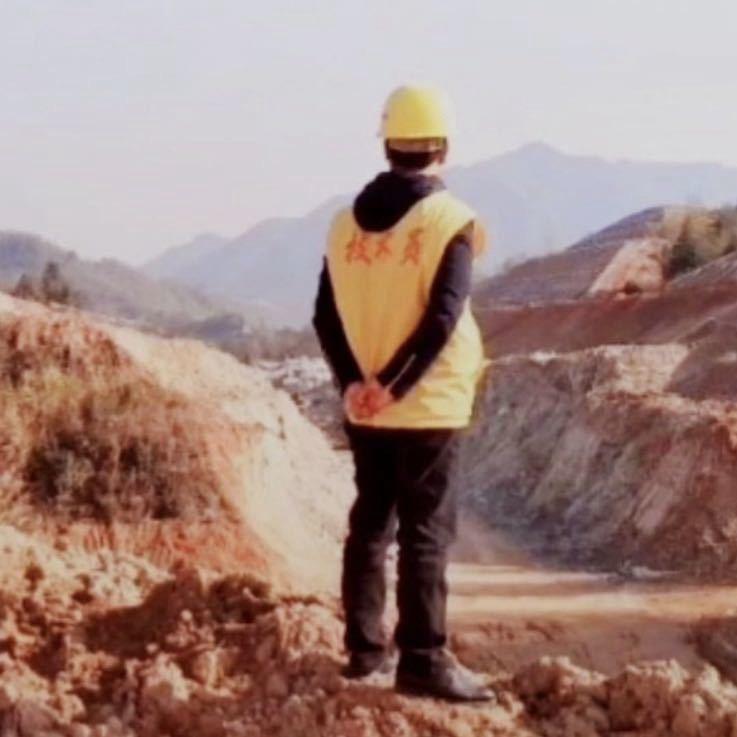 笑敬过往💫💥