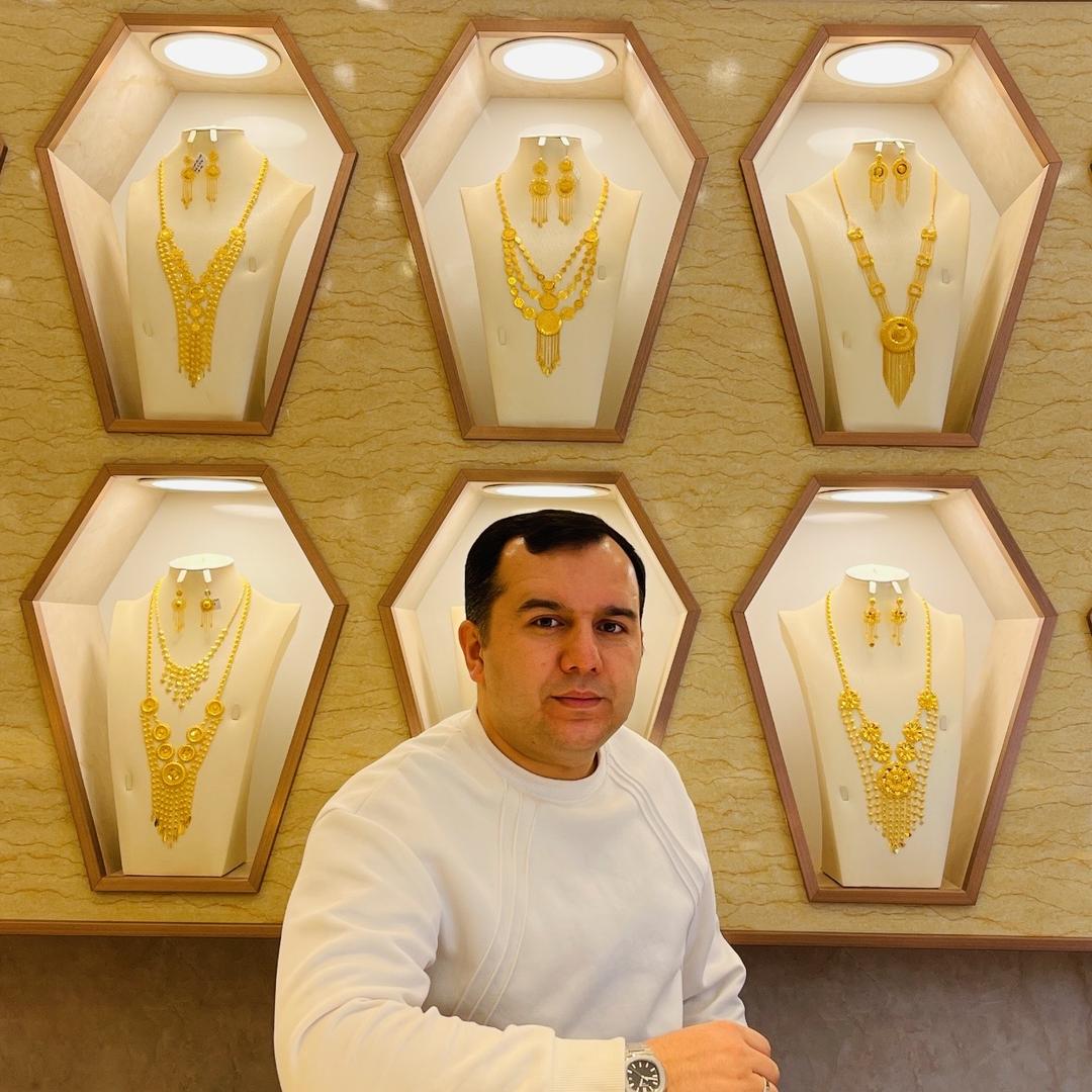 阿吾提江艾山黄金首饰店