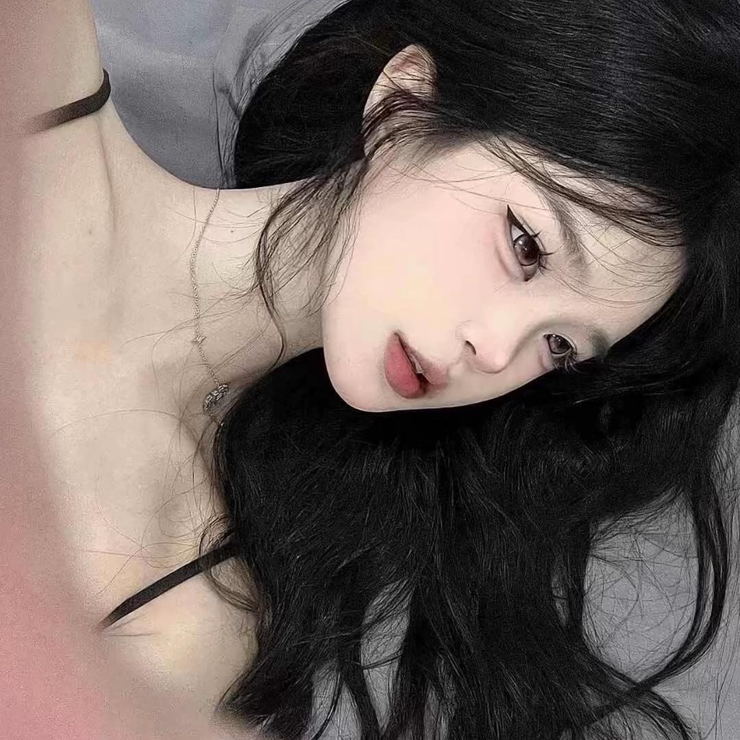 潼潼.