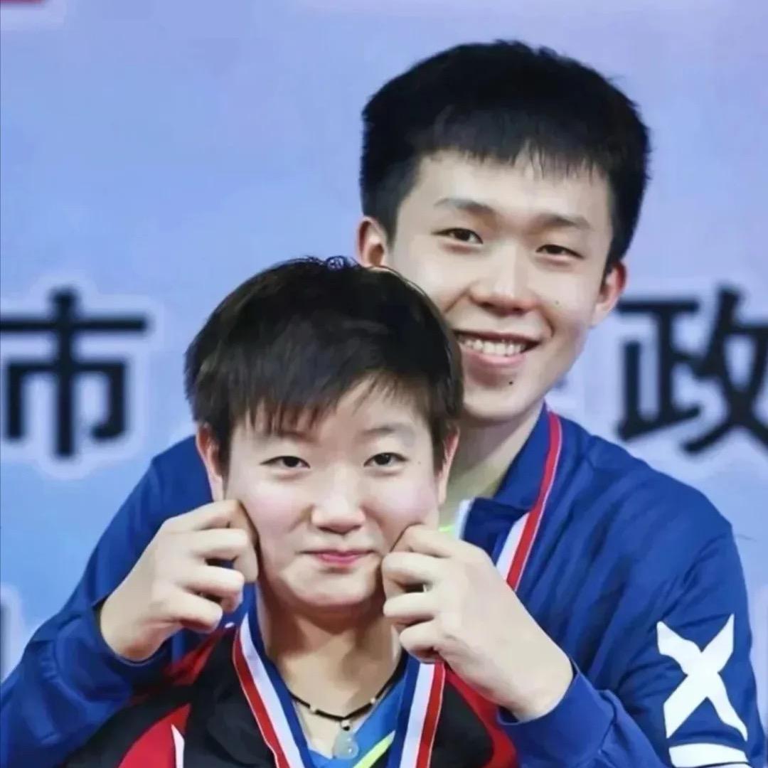 钦의 작은 두부 薯条🍟 파이乒乓🏓