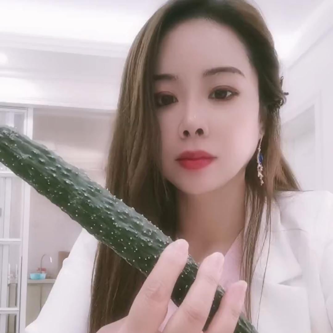 寶寳時尚穿搭
