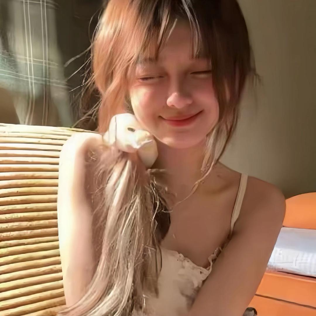 -Xiao 彤