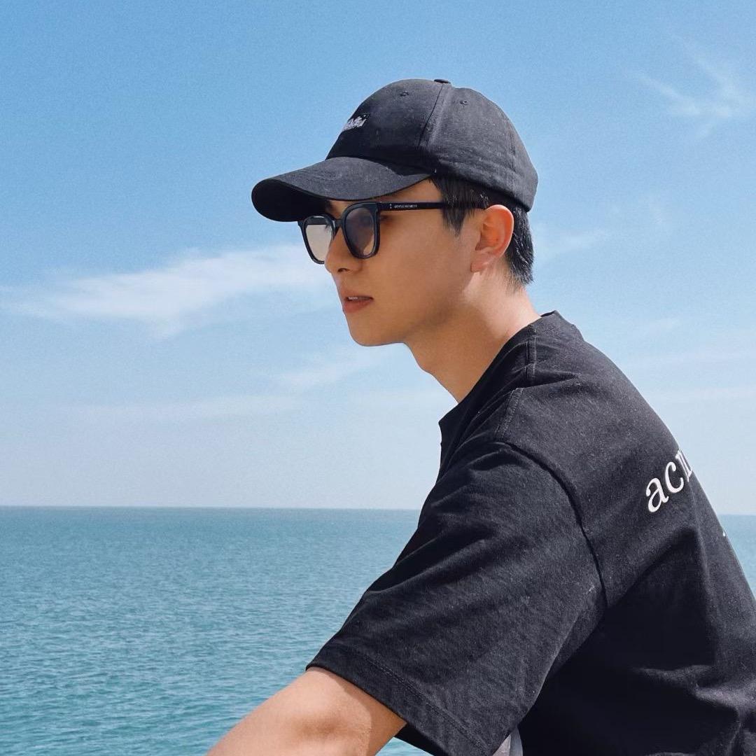 龙龙🎤