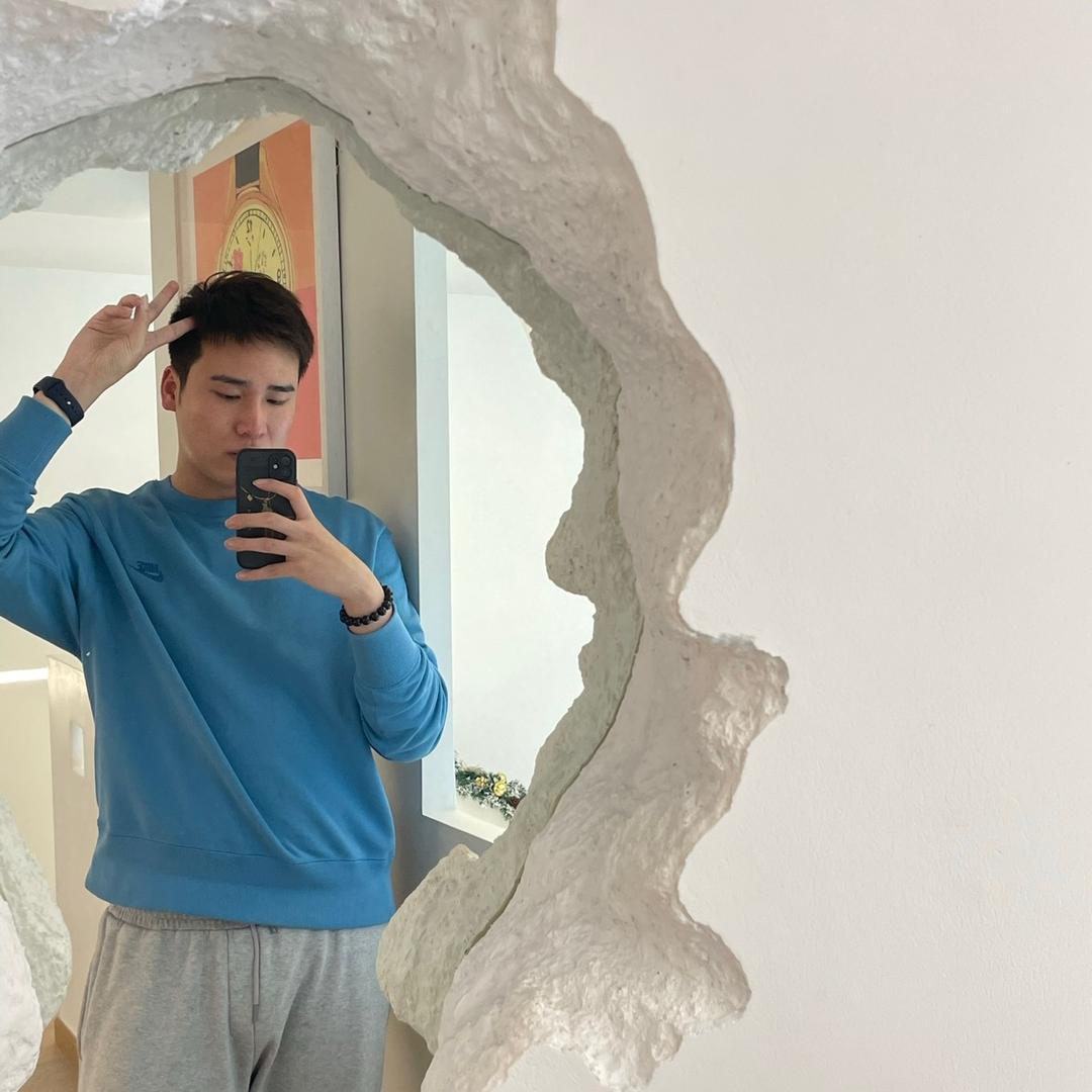 小辰再也不吃了