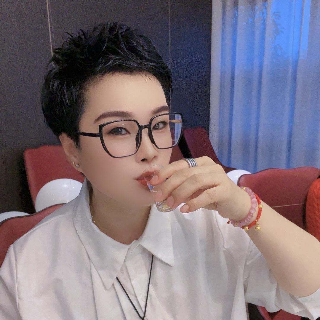 蓝眼泪百货