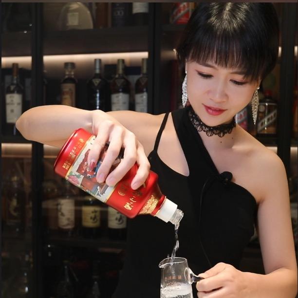 随心酒行老板娘