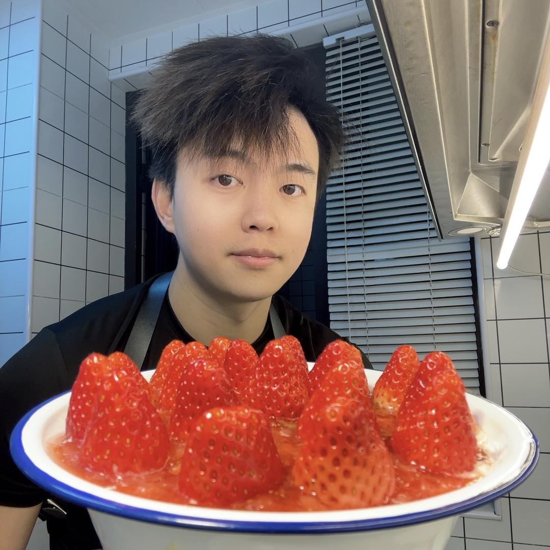 小吴爱吃碳水