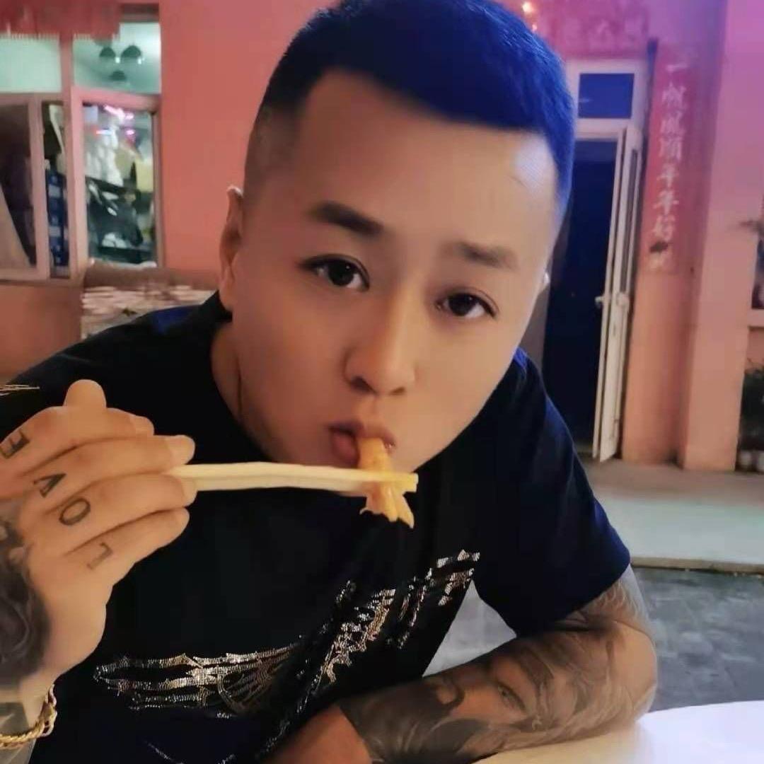 嗯哼🍓小啊正
