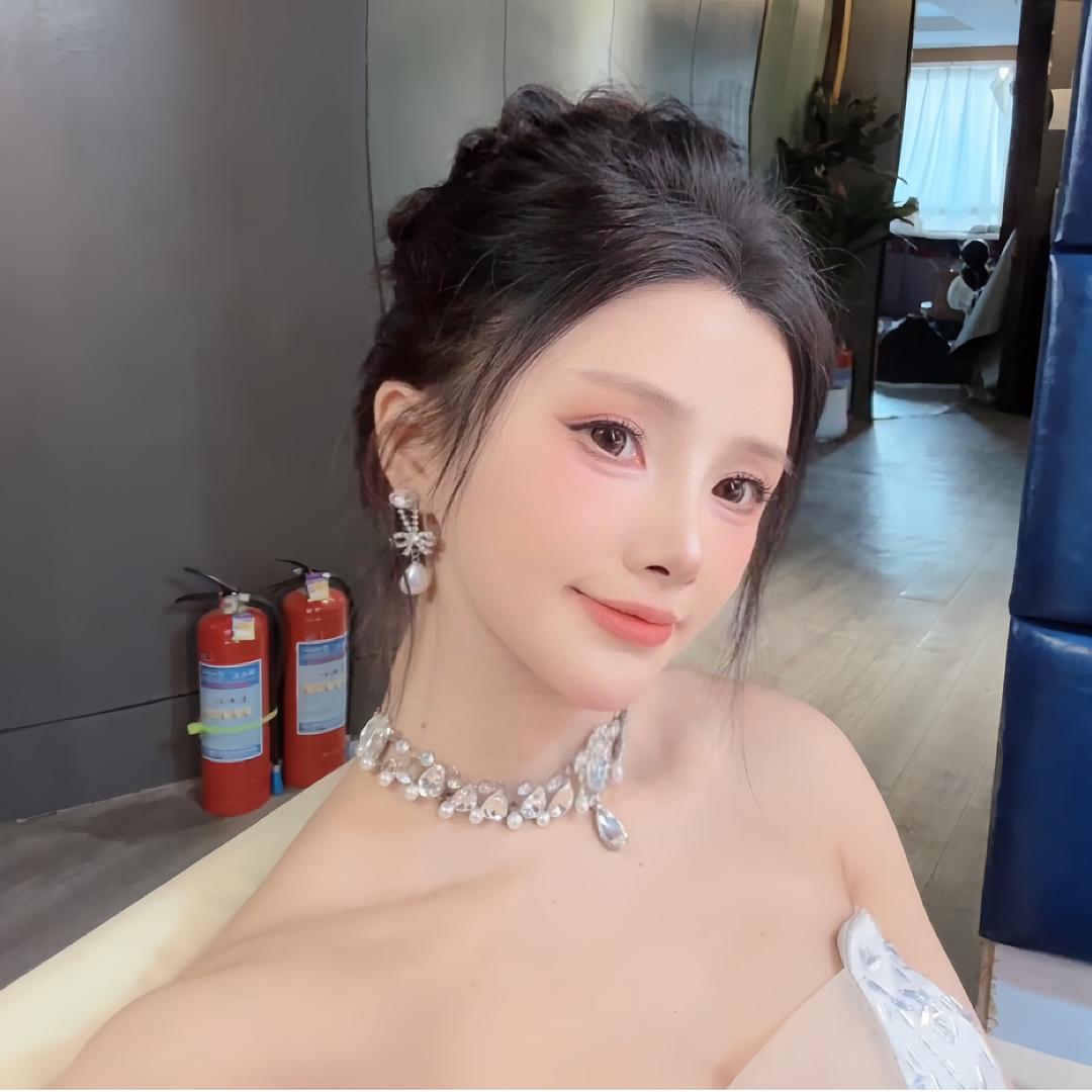 周依涵