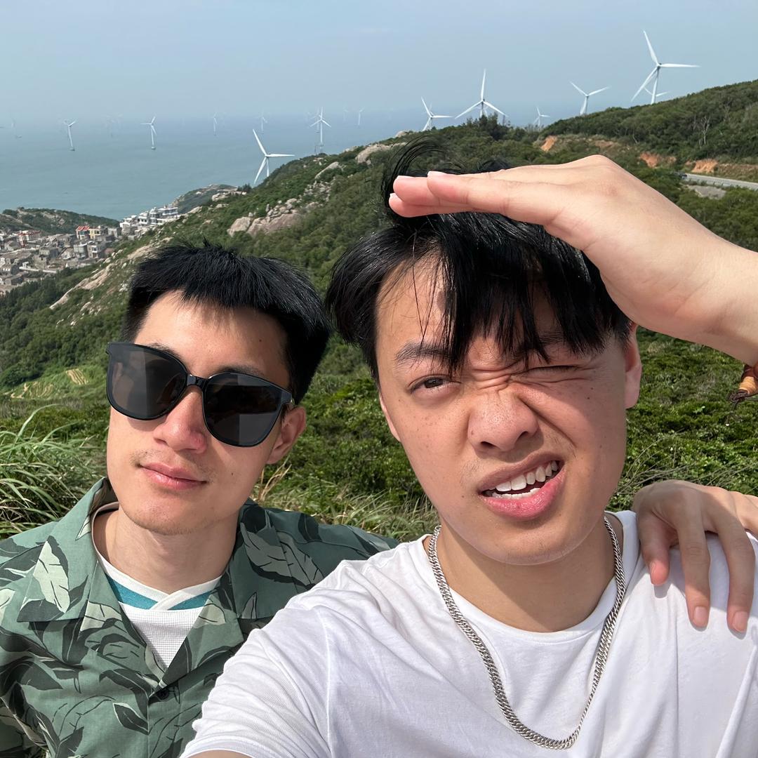 阿威阿7的平行世界