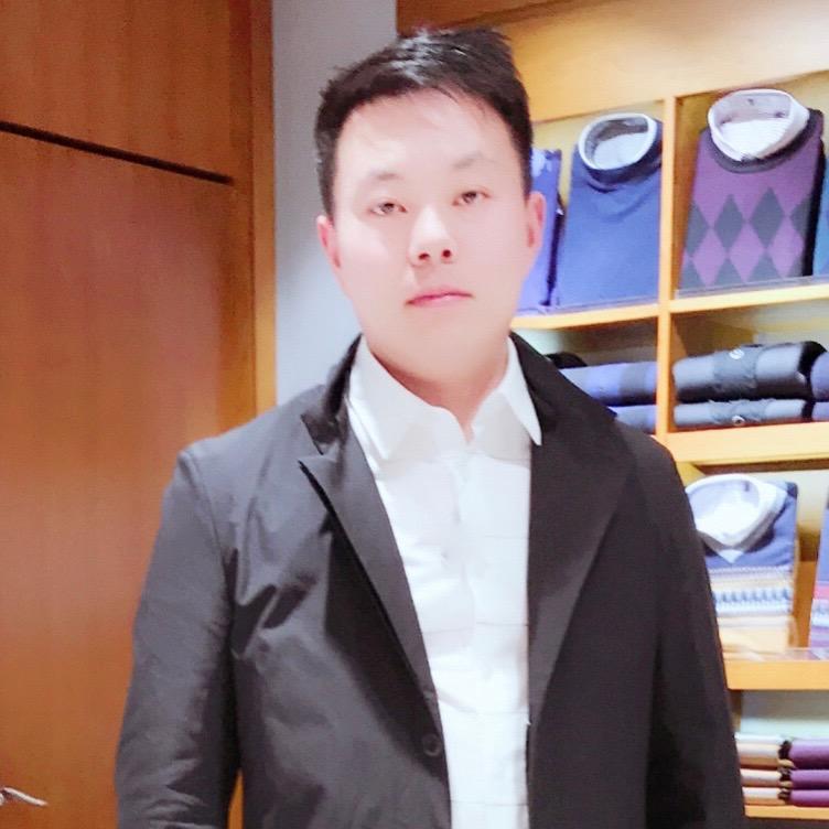 新乡龙驰情怀万元二手车