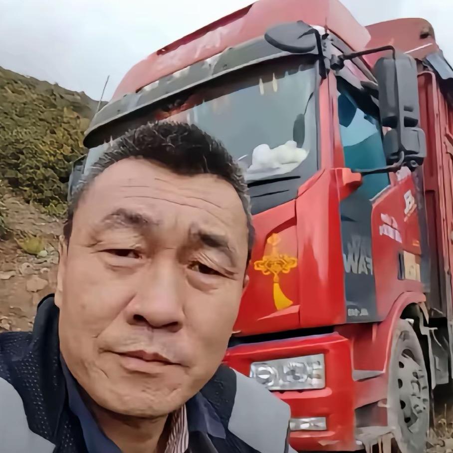 我们都在用力的活着