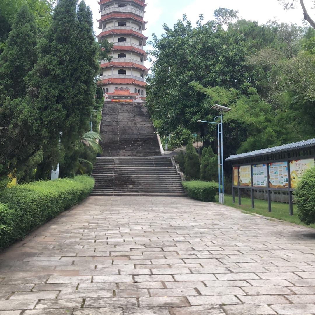 陆川县铁锅工厂店