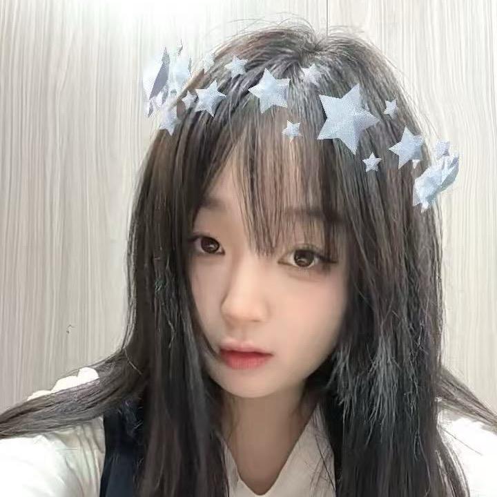 小婧脸不圆