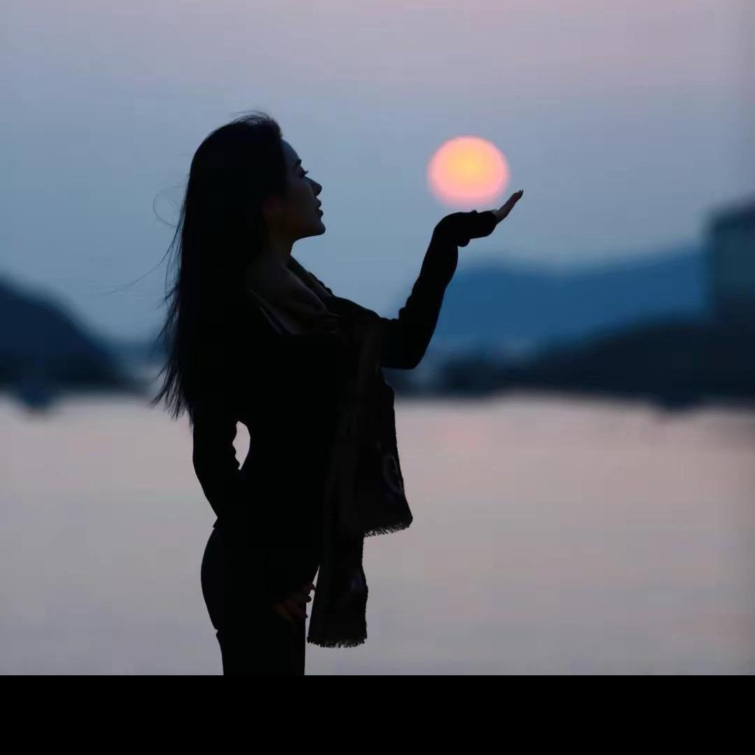 এ᭄𝑄𝑢𝑒𝑒𝑛ོꦿ࿐