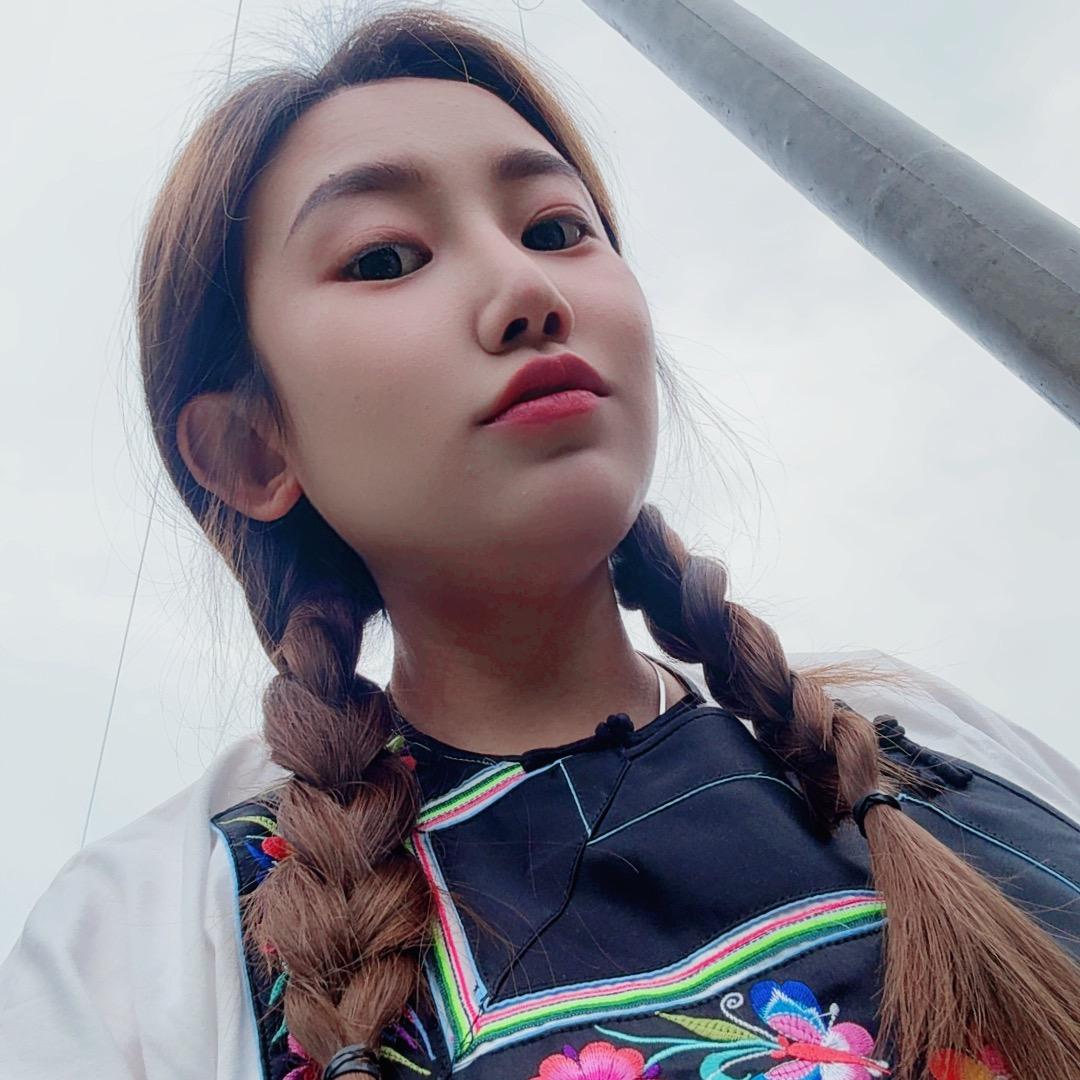 回村的小杨，