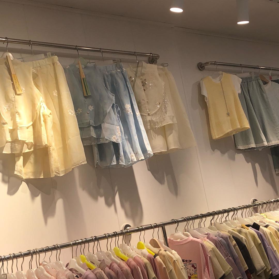 卖童装的小女人
