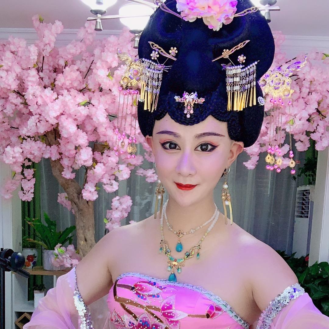 韩龙老师反串歌手