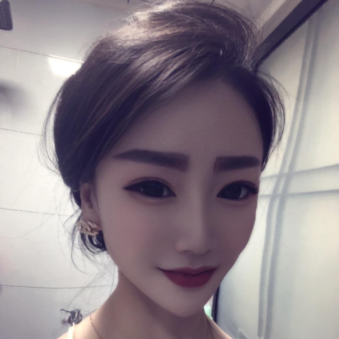最美李菇娘🐷🐷