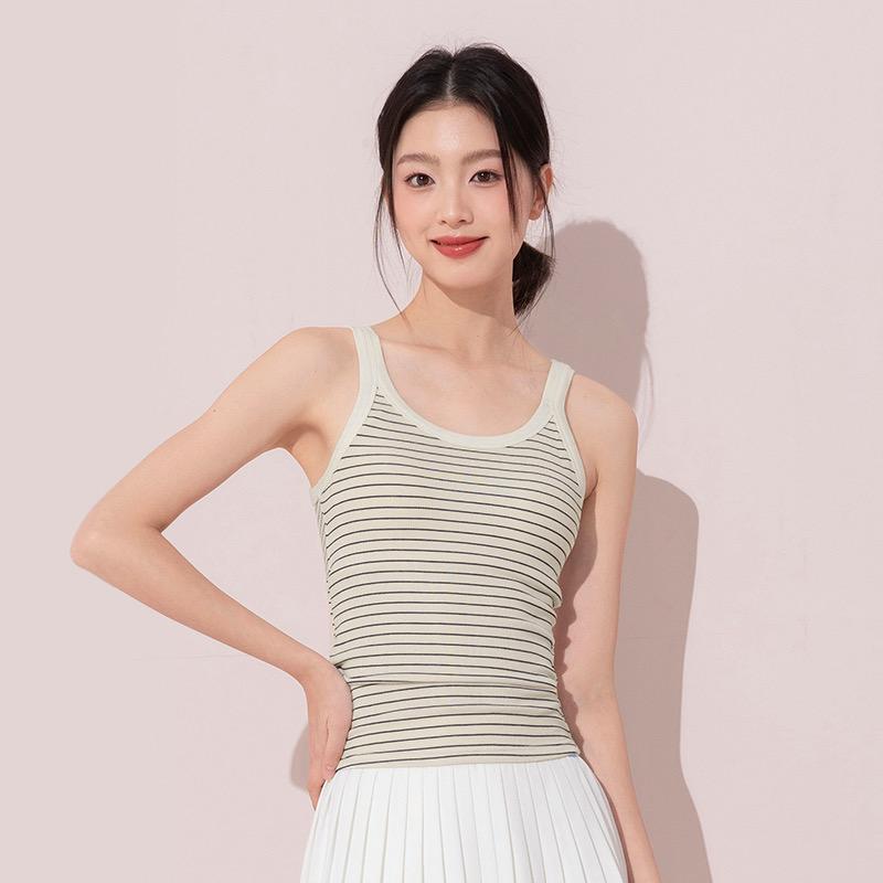 361°女装旗舰店服饰