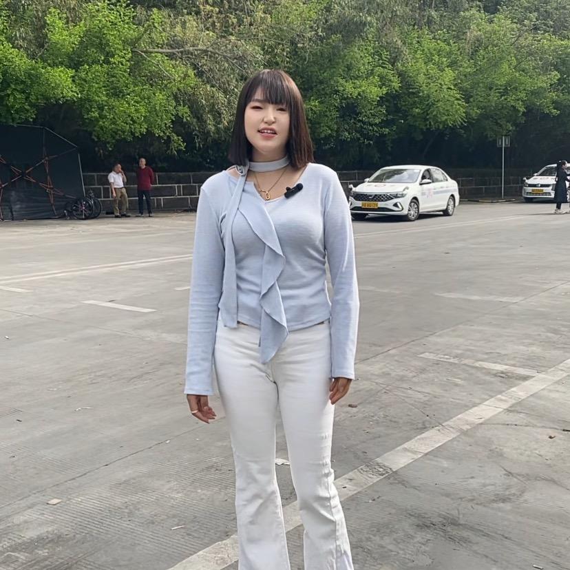 成都残疾人驾校-王老师