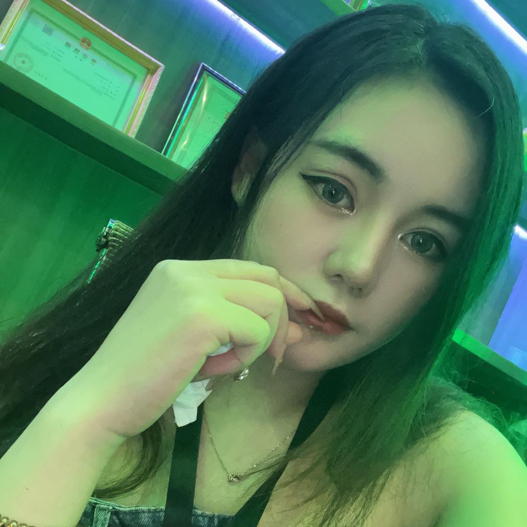 多点香菜~