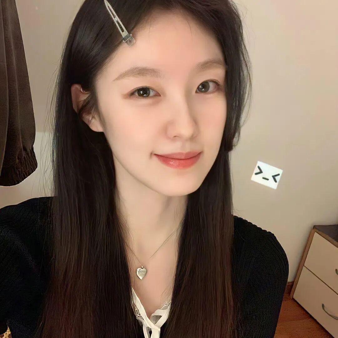 山楂很酸。