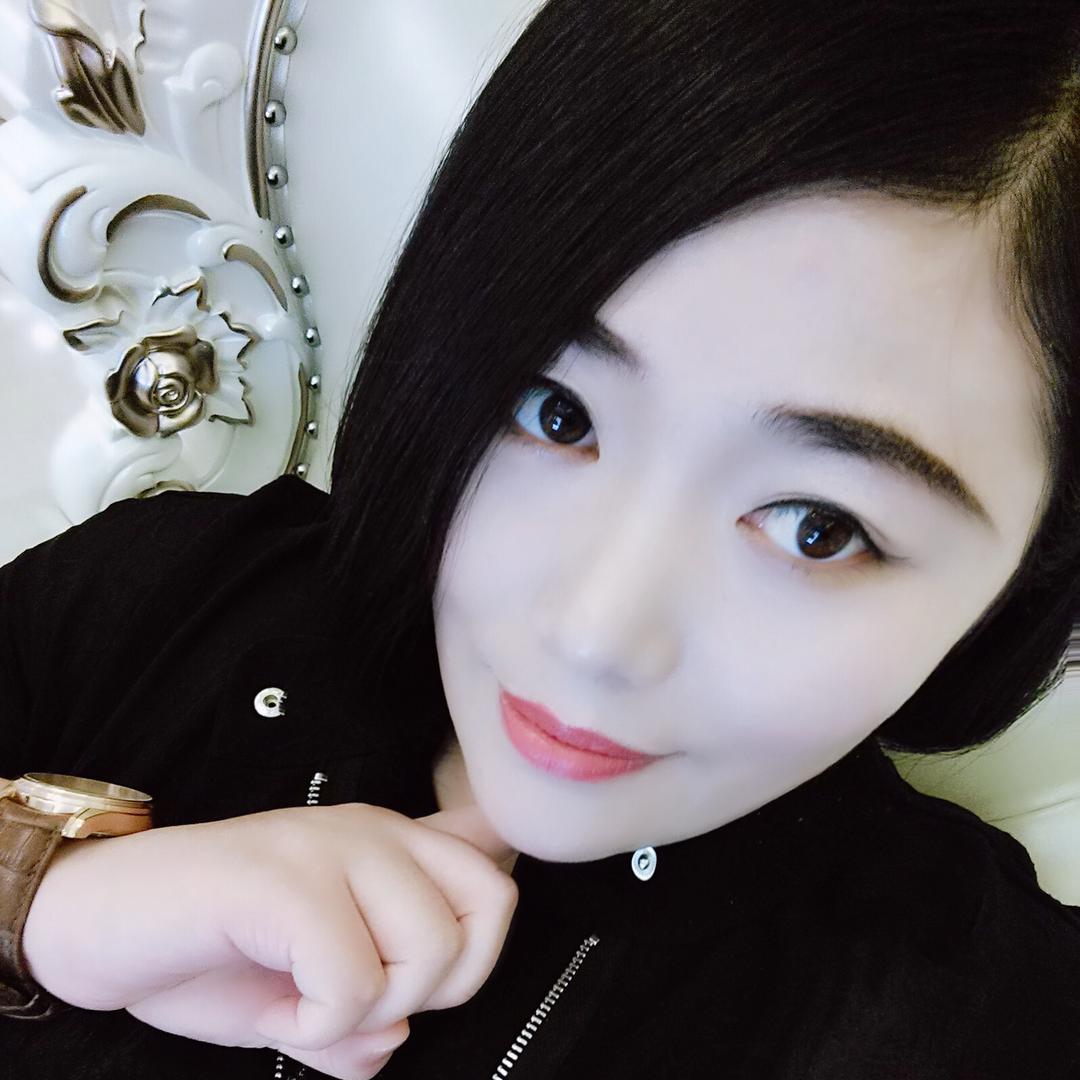 慕 岑 妹 妹 🧚🏻‍♀️