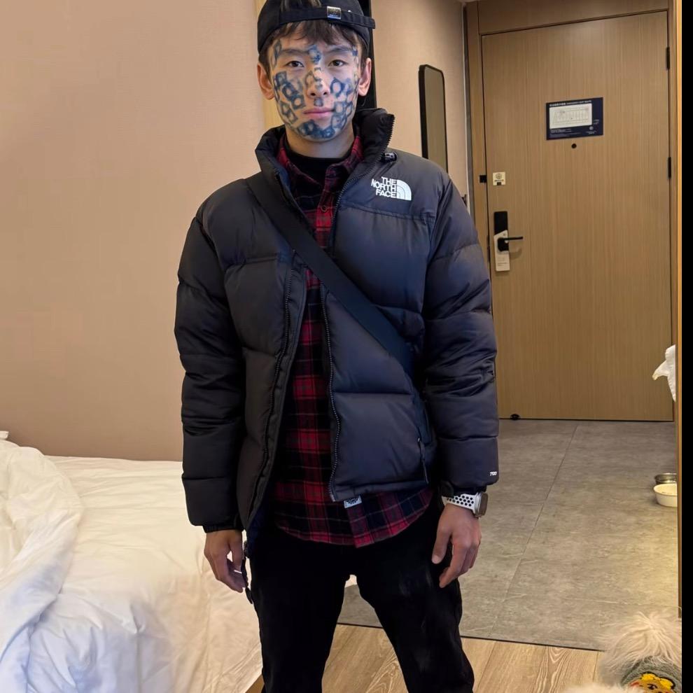 ⚜️星巴克🪷🖤