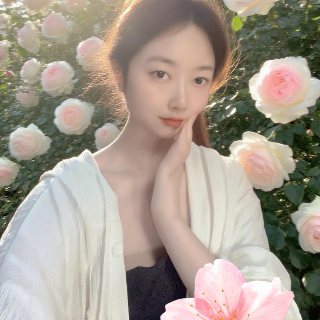秋秋。