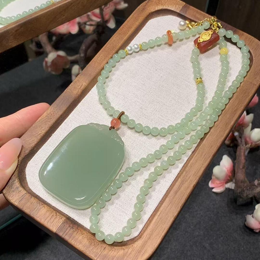 景霖和田玉珠宝