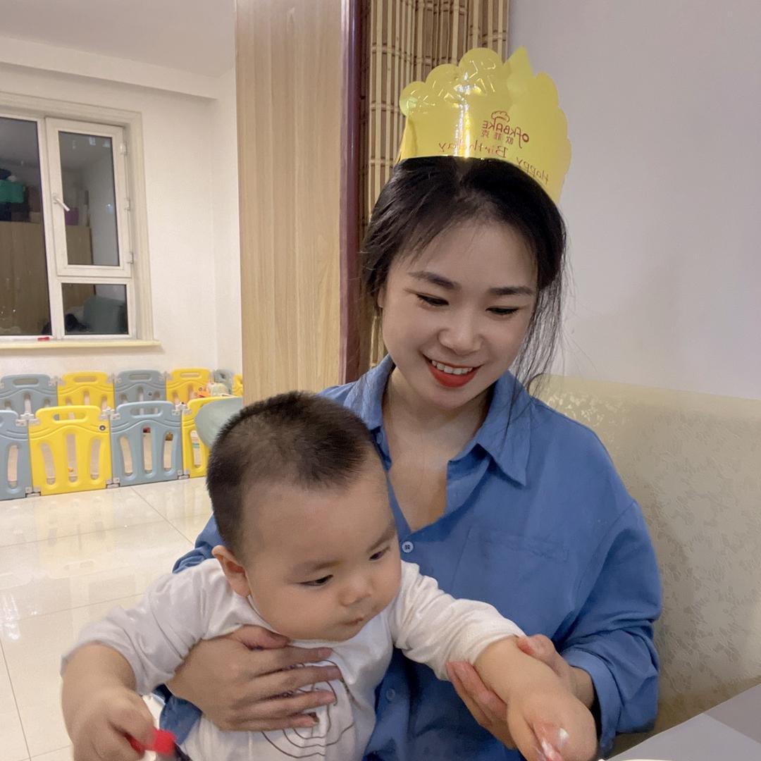 陈小嘻_