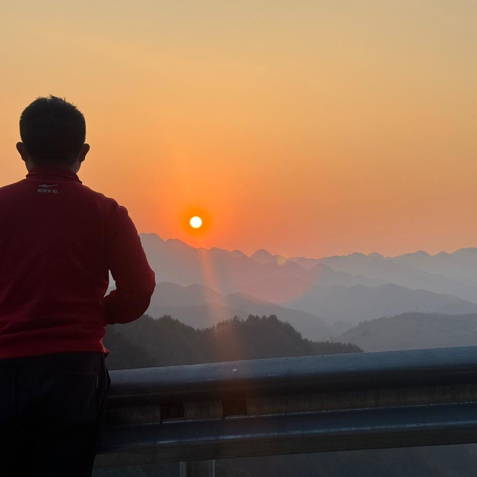 广东锦东新材料(UV树脂黄生)