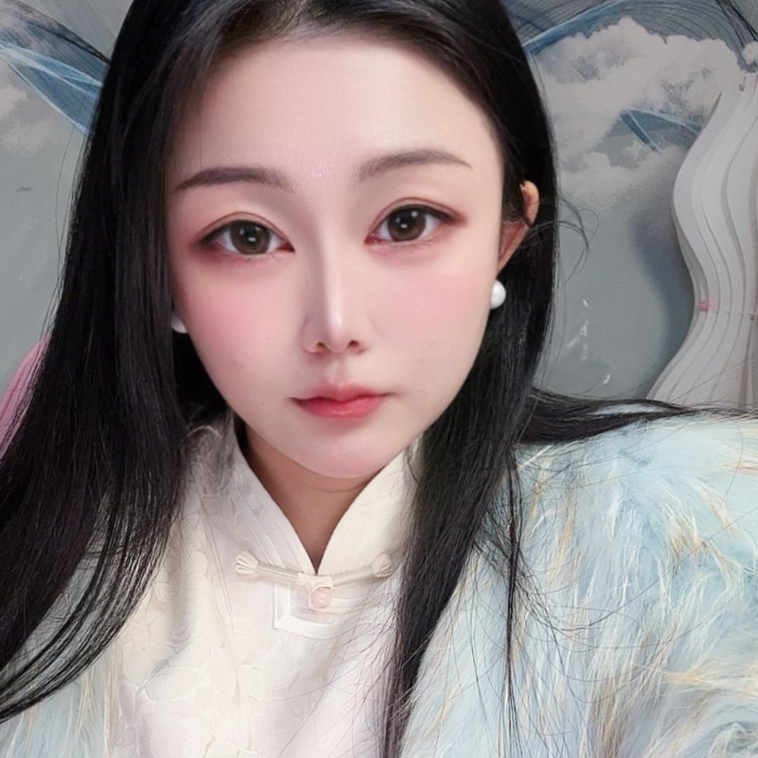 周莉莉¹¹⁶～（给蕾笑笑提鞋)