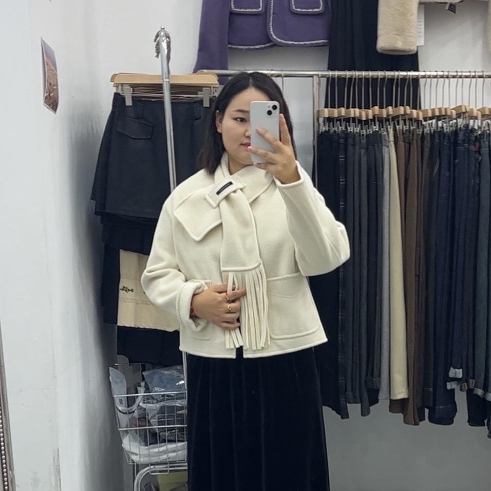 苏北市场茶色女装全场清仓