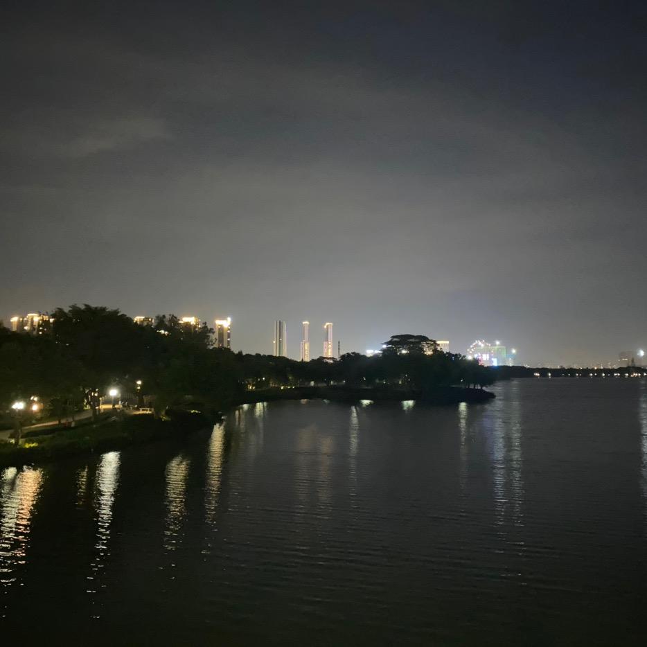 裤裆有点梁先生