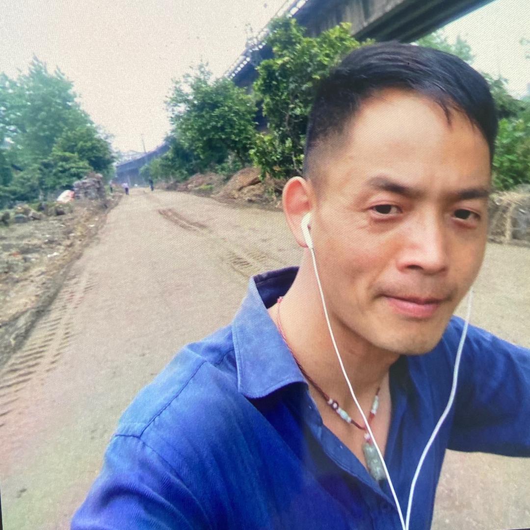 老牛歌  (逐梦笃行)