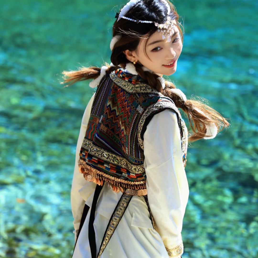 四川旅游推荐佳佳