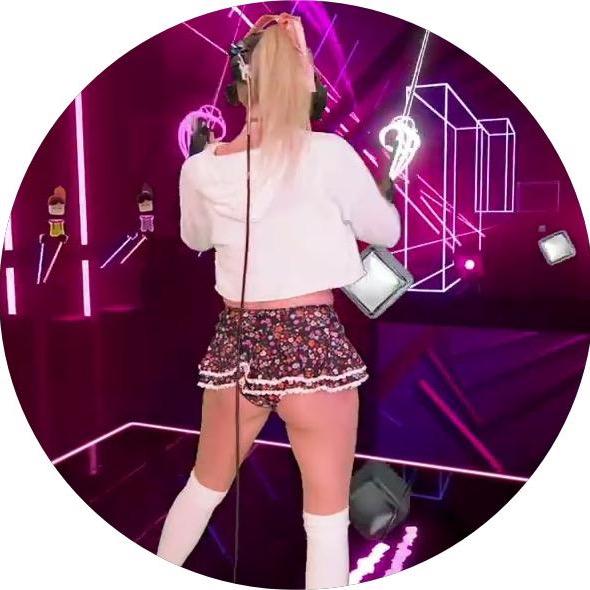 VR舞娘