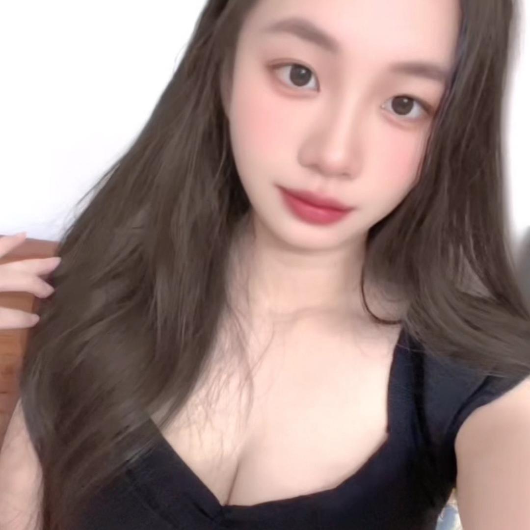 莹💫 girl