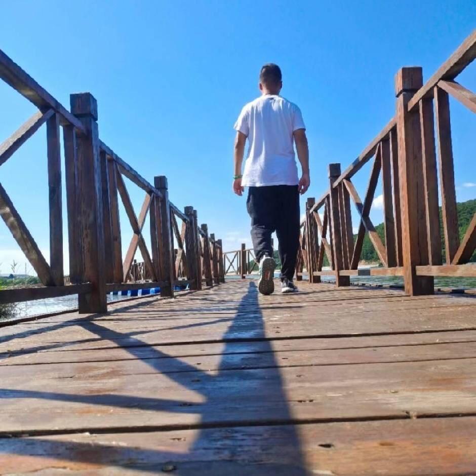 超哥  鸡蛋灌饼 酱香饼