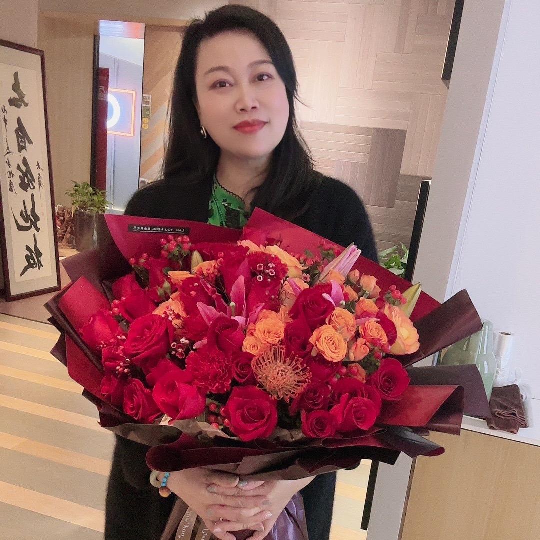 大自然地板雷姐