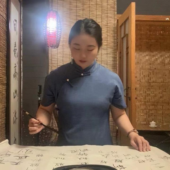 只爱18岁的小姑娘