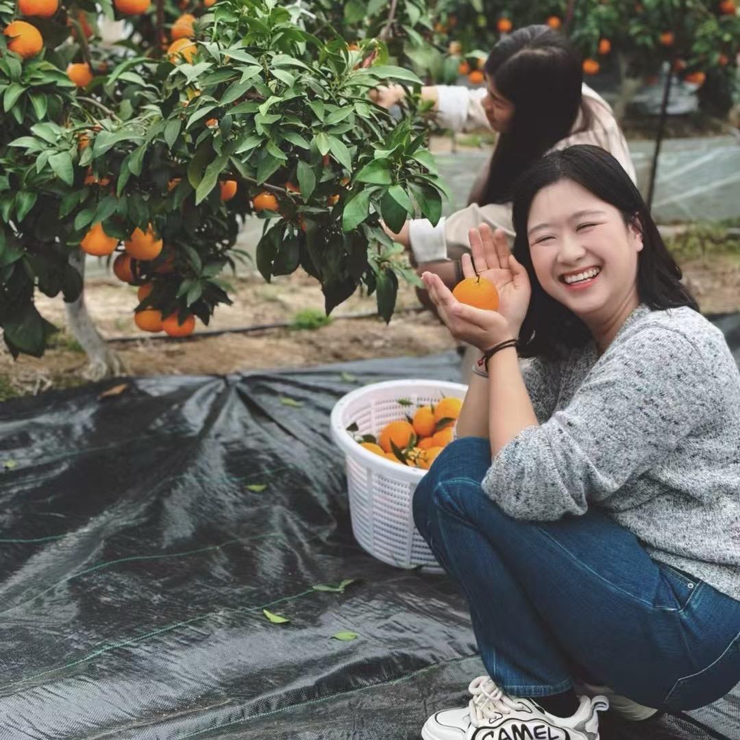 90后村委小林姐