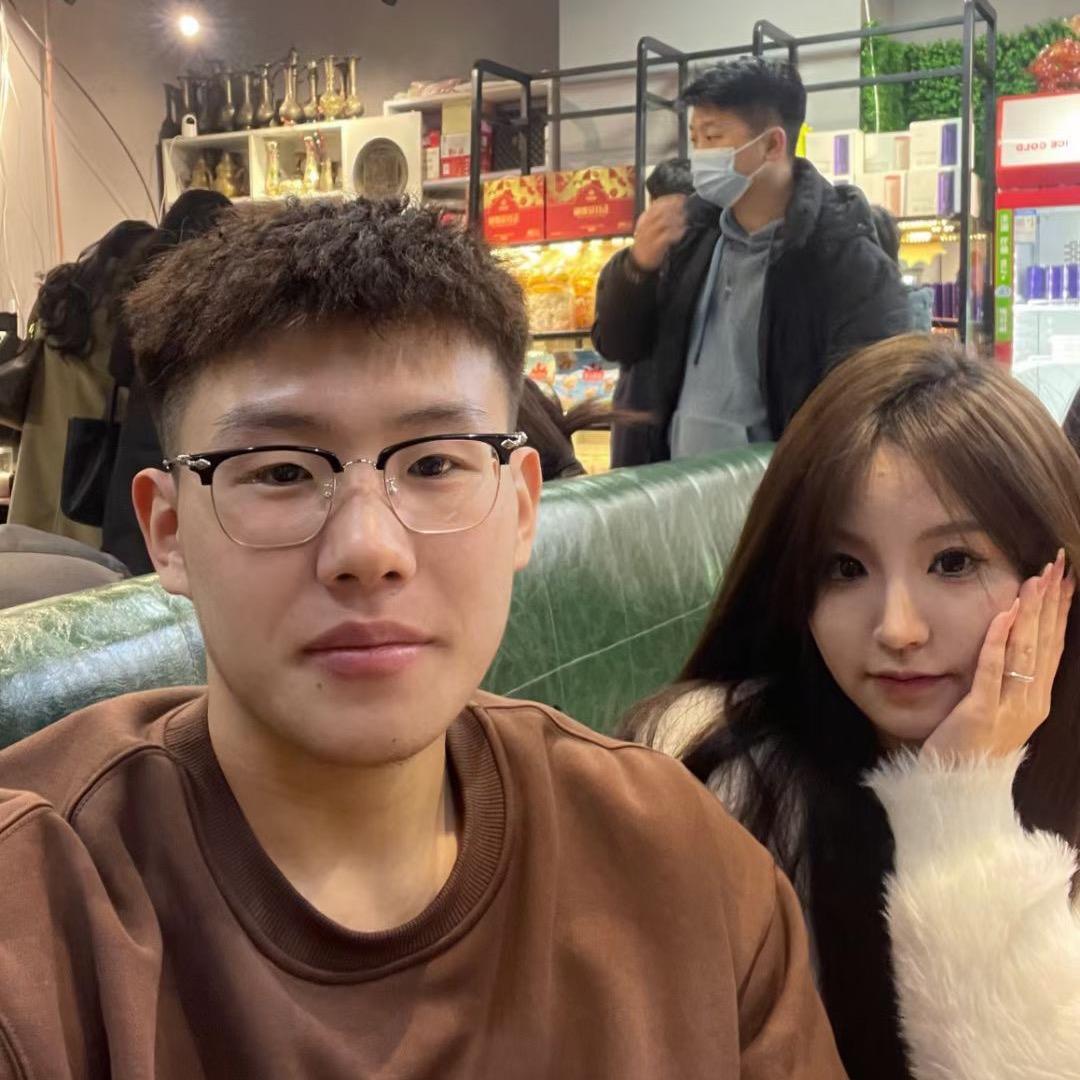 小趙的爱哭男友😭