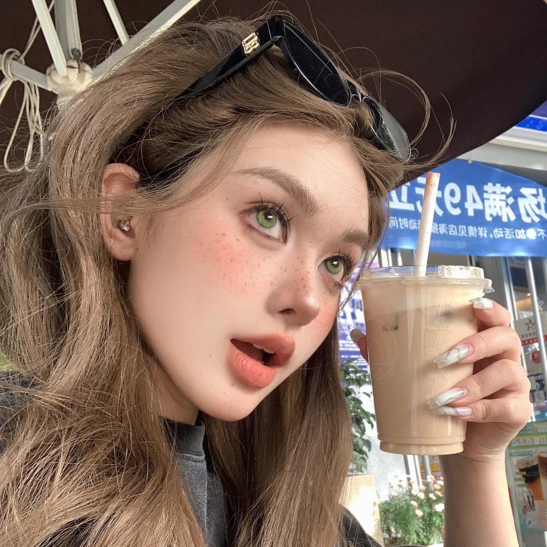辉辉吖