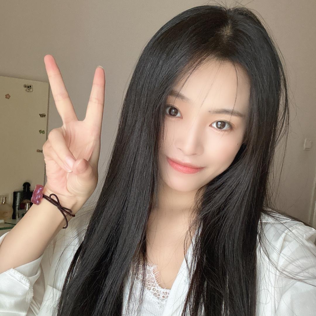 妍💋