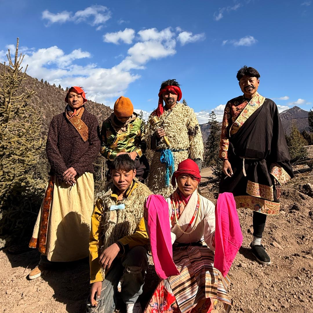 洛隆县搞笑团队 阿旺