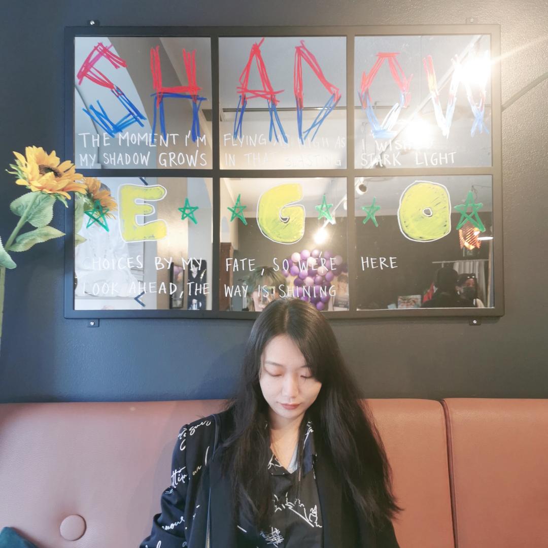 于氧的美女舍友（不买卡版）