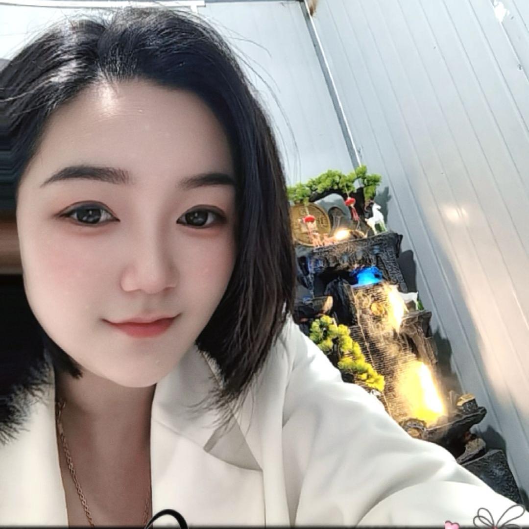 皖裕新能源商用车小曹